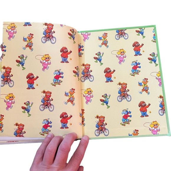 Jim Hensons Muppets In Flip Flap Flop A Book About Self Esteem Values To Grow On - Picture 8 of 9